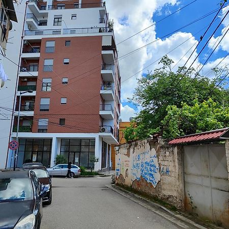 Enes Apartment Tirane Exterior photo