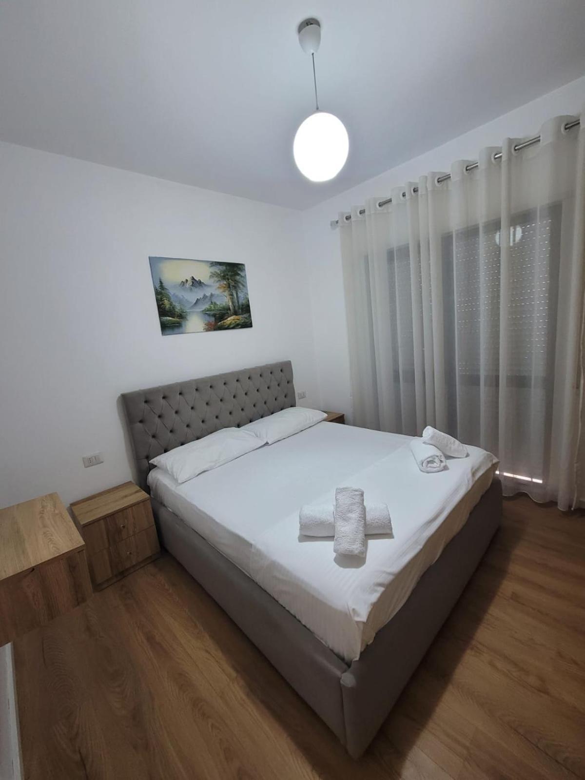 Enes Apartment Tirane Exterior photo